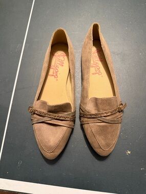 Jelly pop Taupe Suede Pointed Toe Loafers
